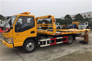 柯坪哪里有拖车服务